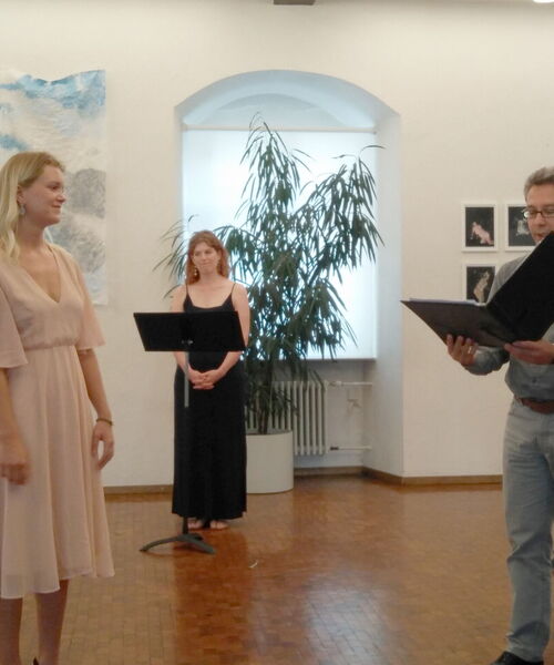 Zu sehen ist die Vergabe des Hans Judenkünig Preis im Schörhaus in Schwäbisch Gmünd