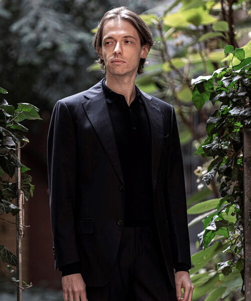 Zusehen ist Victor Nicoara auf dem Plakat