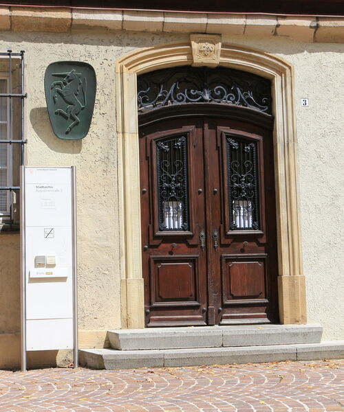 Aktuelle Öffnungszeiten im Stadtarchiv