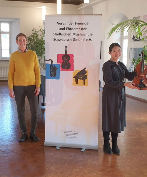 Vorstellung der Bratsche in der Städtischen Musikschule durch Yih-Jing Chen