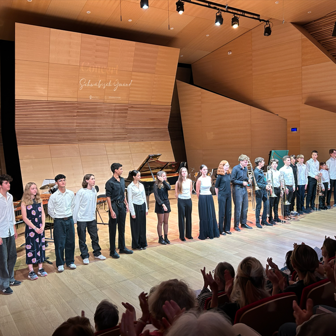 Städtische Musikschule und Conservatoire d'Antibes feiern das Jubiläum der Städtepartnerschaft mit einem gemeinsamen Konzert